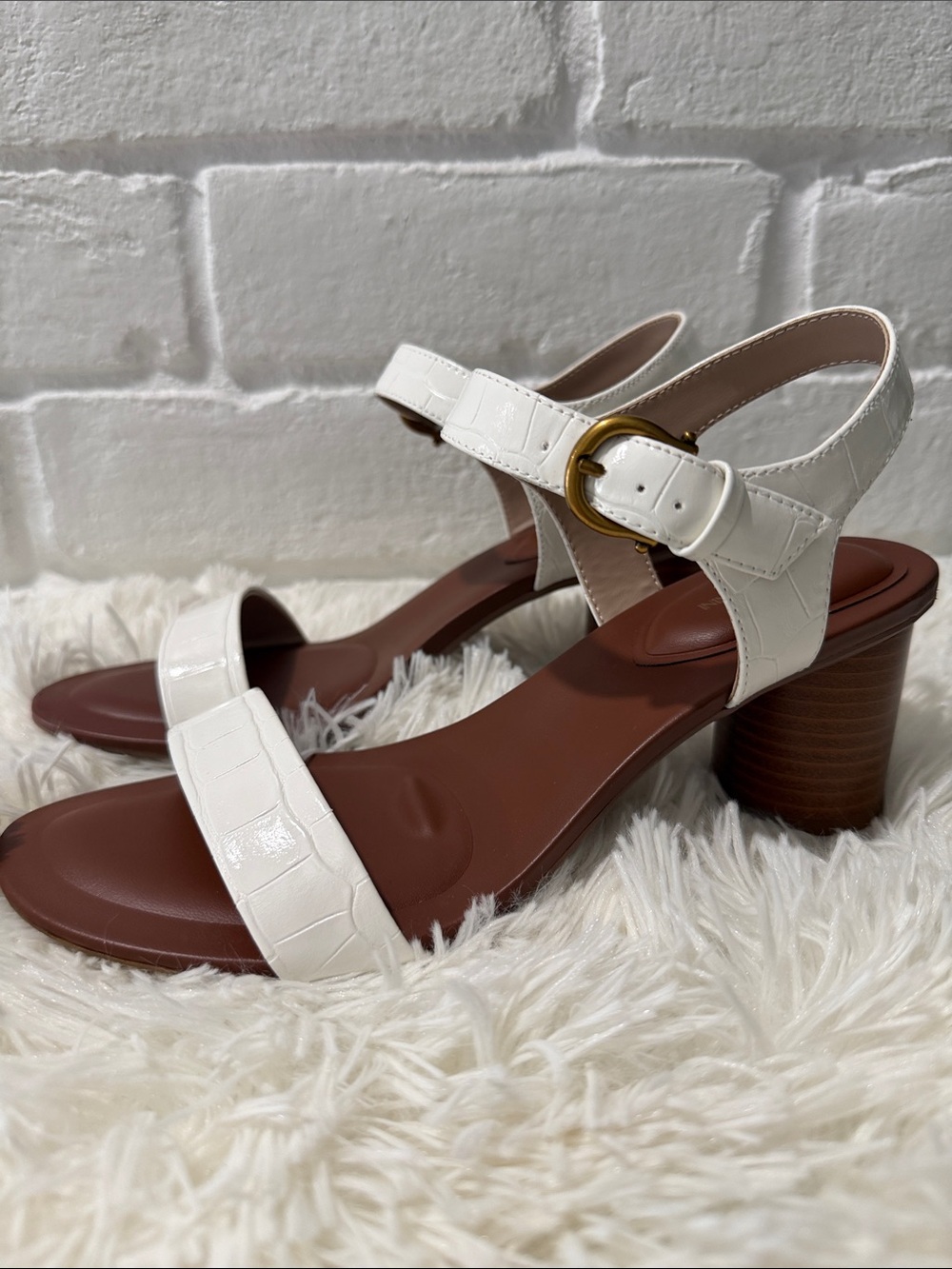 Giani Bernini White Croc-Embossed Strap Block Heel Sandals